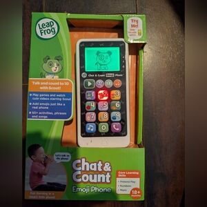 NEW Leapfrog Chat and Count Emoji Phone Green Toddlers Learning toy NWT